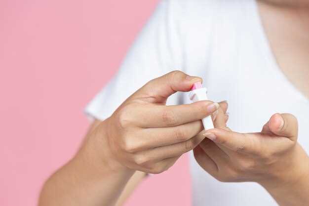 Белые полоски на ногтях рук: признаки дефицита витаминов